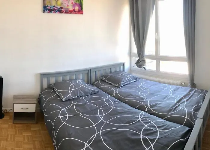 Gare Tgv Vue Panoramique Sur La Apartament *